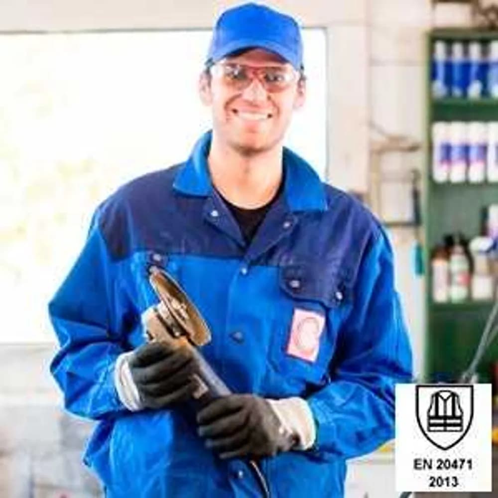 UNITEC-240 — Poliesterio ir medvilnės audiniai darbo drabužiams — on garment