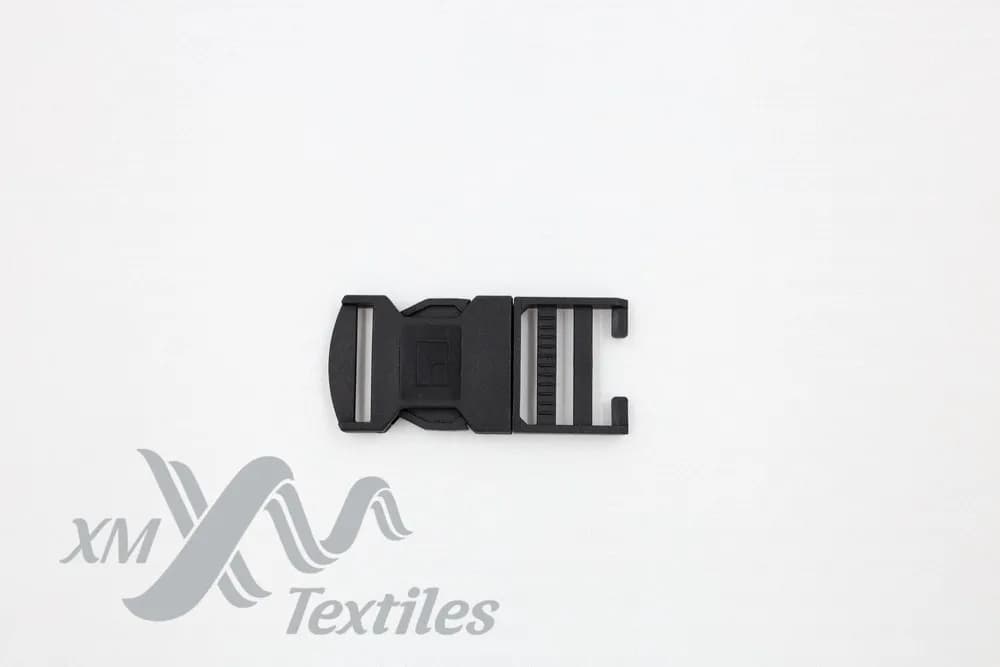 Buckle FR 30mm, LM30 BLACK (100pc/packs) — Black FR, 30 mm