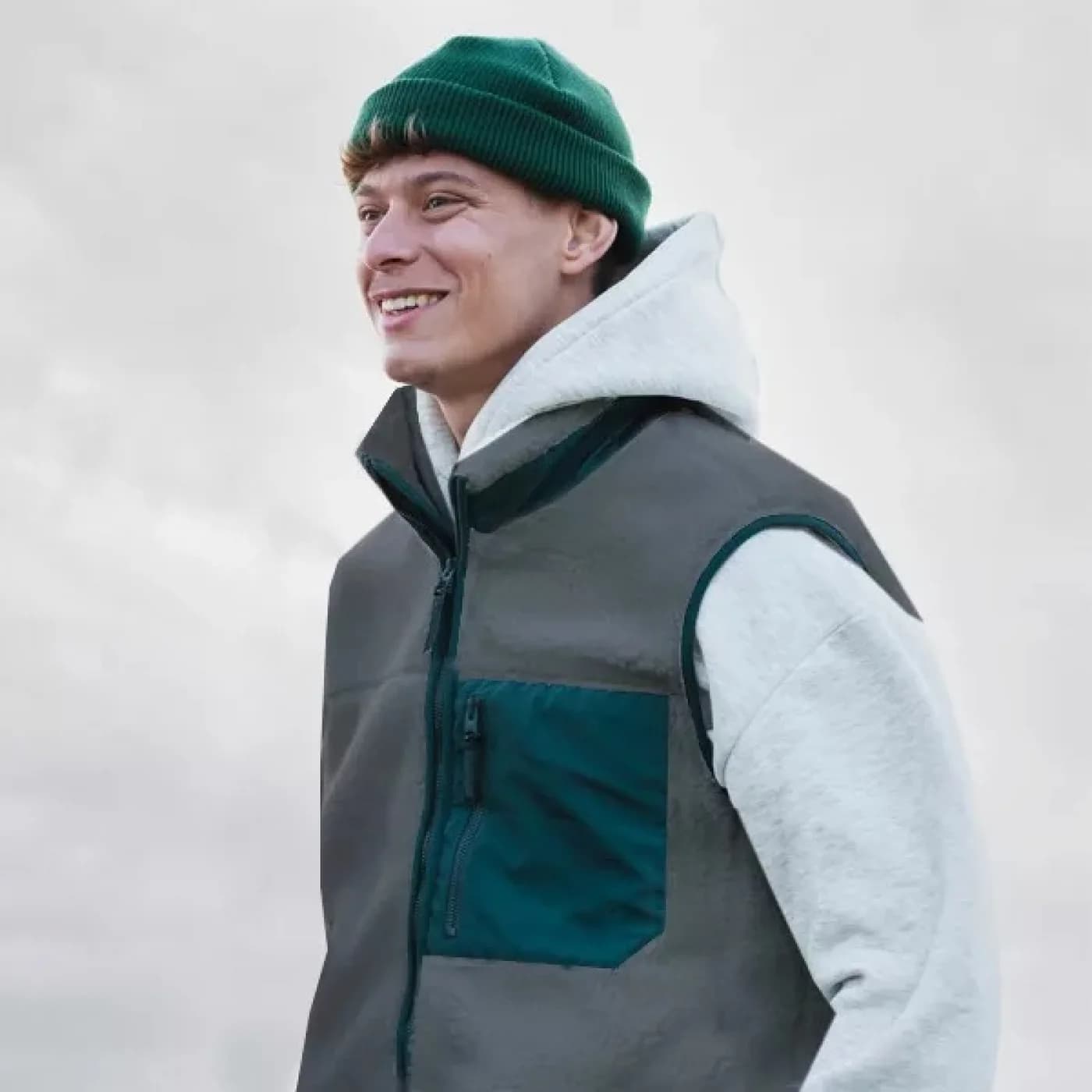 Outdoorové fleecové a síťované tkaniny